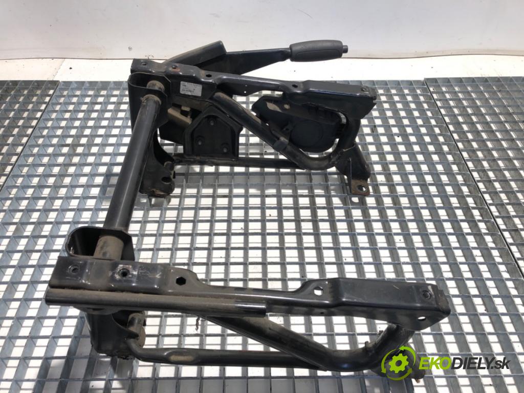 PEUGEOT BOXER I Autobus 2010 115 kW 3.0 HDi 2999 obal sedačky levý