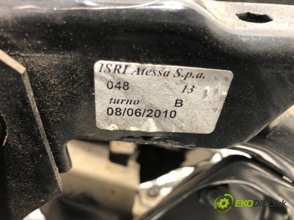 PEUGEOT BOXER I Autobus 2010 115 kW 3.0 HDi 2999 obal sedačky levý