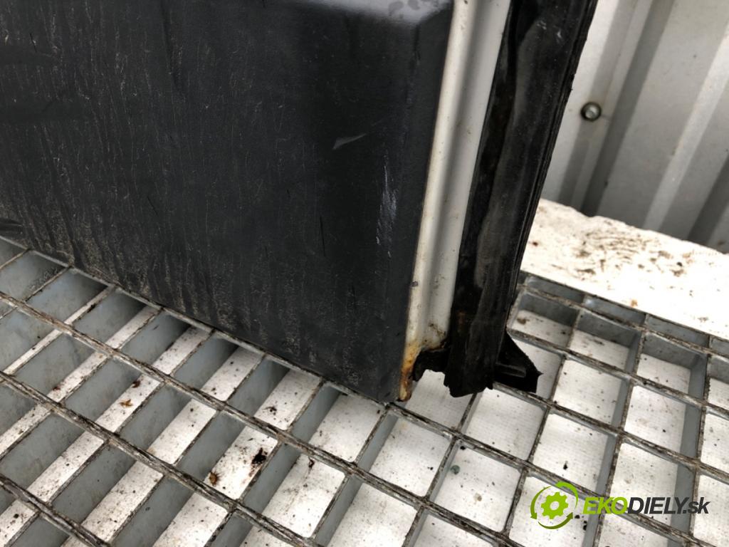 PEUGEOT BOXER I Autobus 2010 115 kW 3.0 HDi 2999 dveře levý zadní část