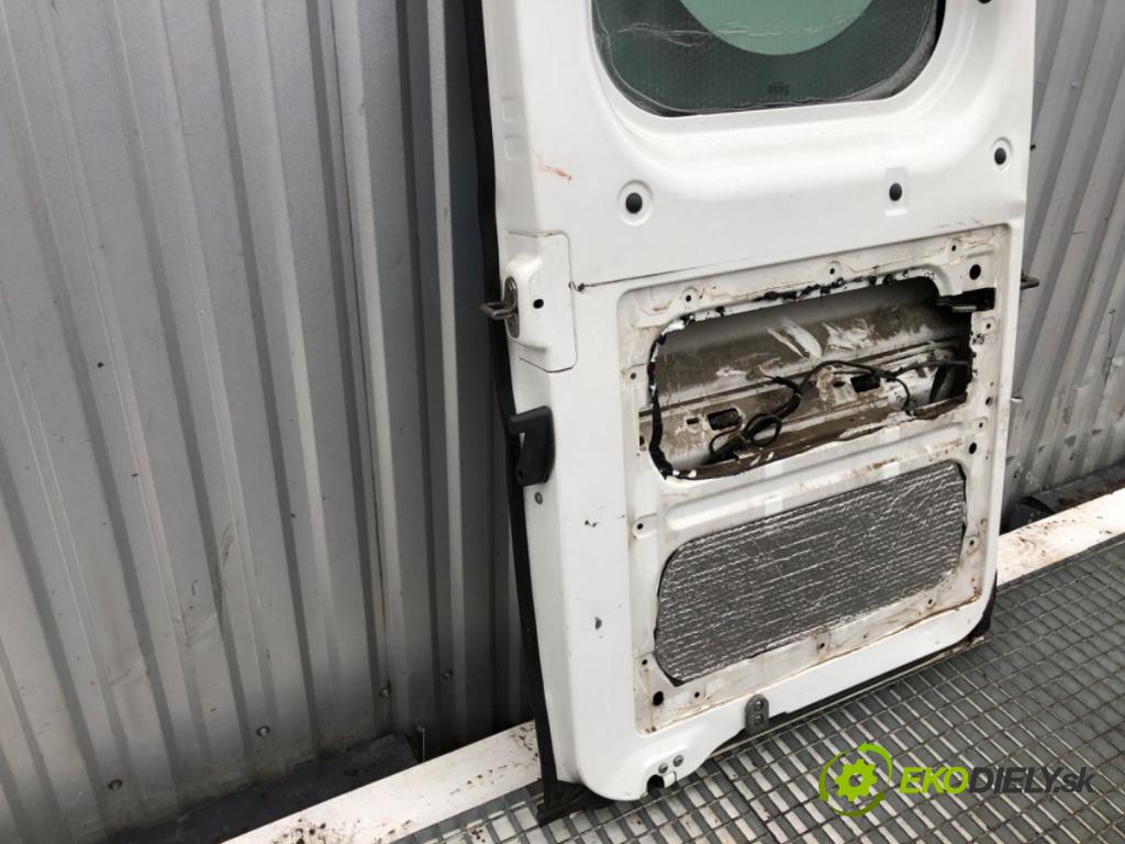 PEUGEOT BOXER I Autobus 2010 115 kW 3.0 HDi 2999 dveře levý zadní část