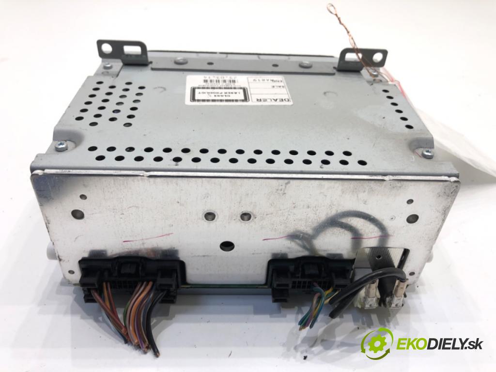 FORD FOCUS III liftback 2014 74 kW 1.0 EcoBoost 998 RADIO BM5T-18C815-GN (Audio zariadenie)