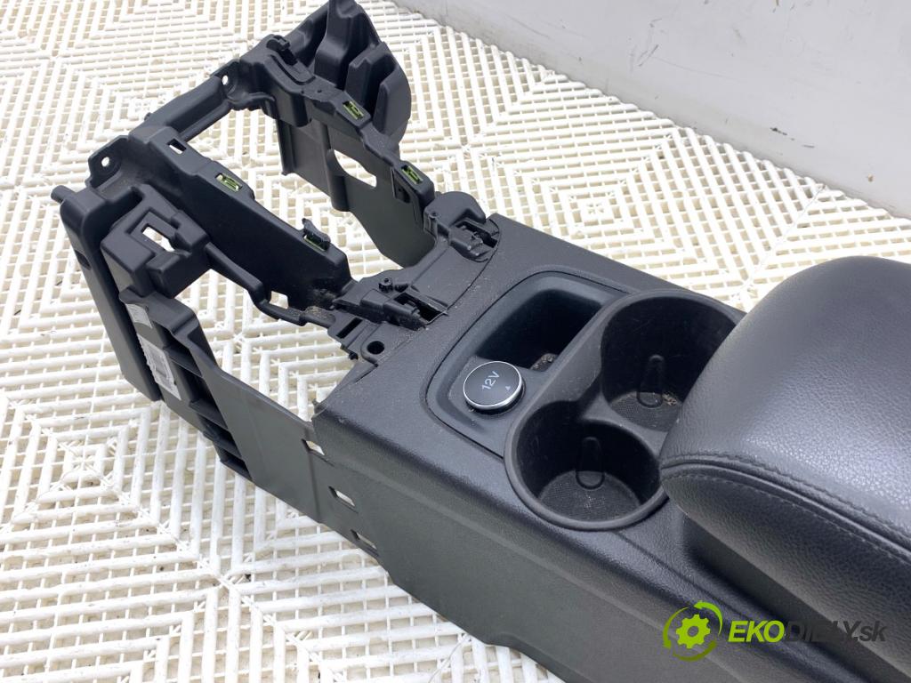 FORD FOCUS III liftback 2014 74 kW 1.0 EcoBoost 998 Tunel stredový opierka