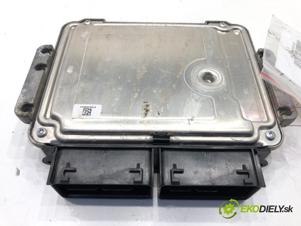 FORD FOCUS III liftback 2014 74 kW 1.0 EcoBoost 998 riadiaca jednotka Motor CV6A-12B684-BB (Riadiaca jednotka)