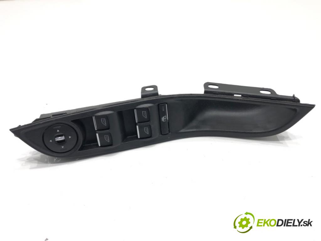 FORD FOCUS III liftback 2014 74 kW 1.0 EcoBoost 998 Prepínač okien AM5T-14A132-BB (Prepínacie páčky pod volantom)