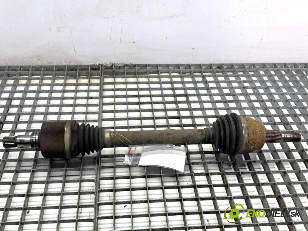 FORD FOCUS III liftback 2014 74 kW 1.0 EcoBoost 998 poloos levý přední část 