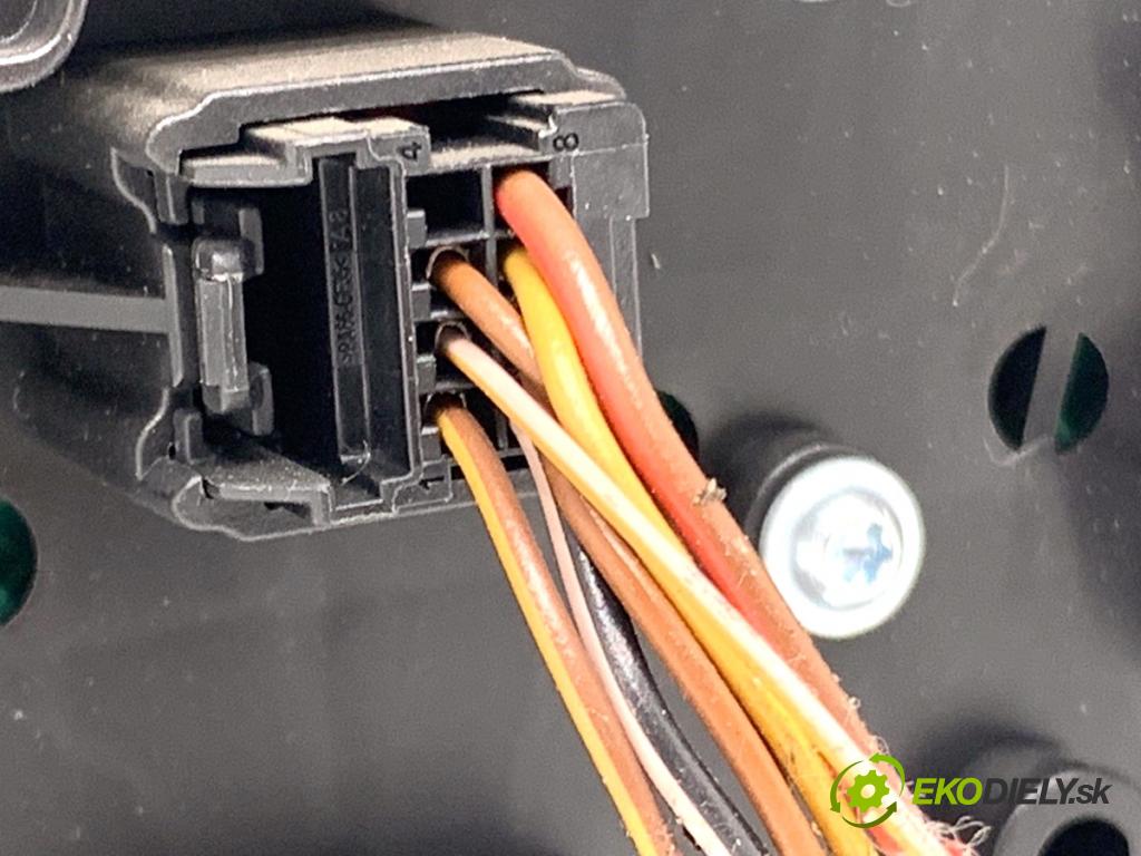 FORD FOCUS III liftback 2014 74 kW 1.0 EcoBoost 998 Panel ovládania radia BM5T18K811BA (Prepínacie páčky pod volantom)