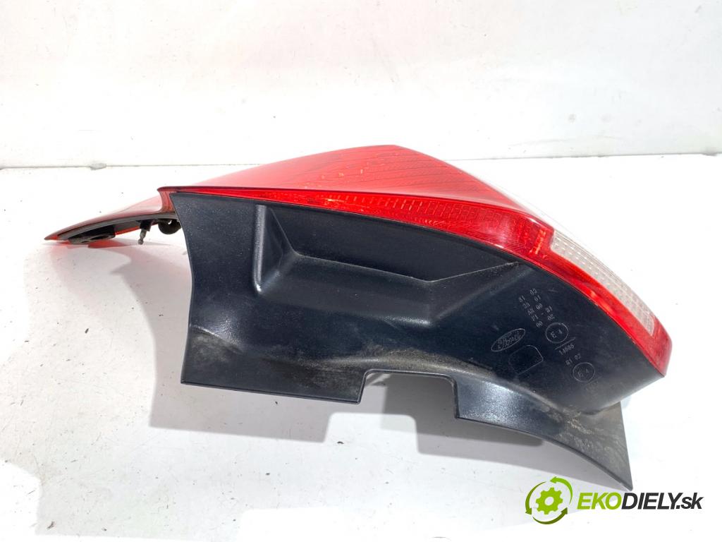 FORD FOCUS III liftback 2014 74 kW 1.0 EcoBoost 998 Svetlo pravy zad BM51-13404-A