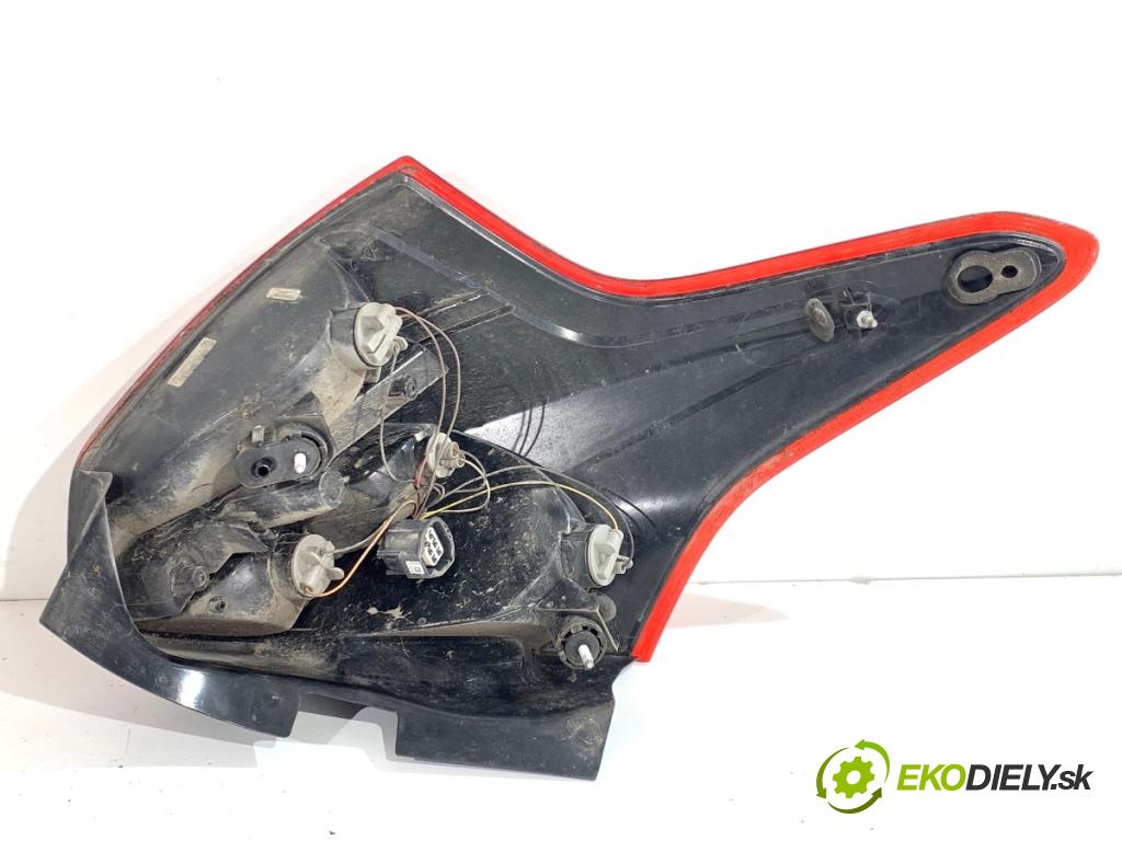 FORD FOCUS III liftback 2014 74 kW 1.0 EcoBoost 998 Svetlo pravy zad BM51-13404-A