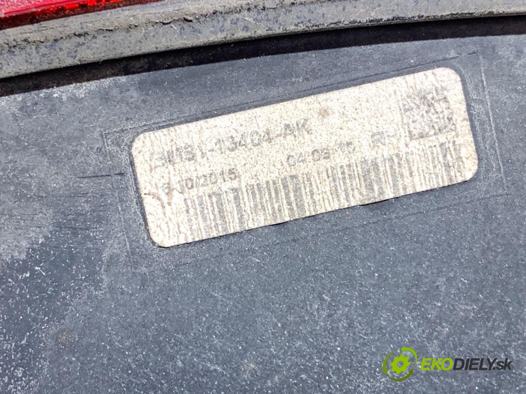 FORD FOCUS III liftback 2014 74 kW 1.0 EcoBoost 998 Svetlo pravy zad BM51-13404-A