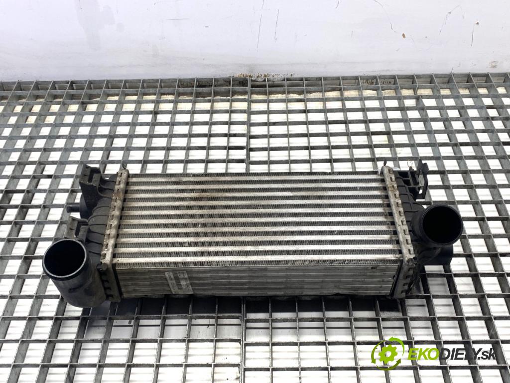 FORD FOCUS III liftback 2014 74 kW 1.0 EcoBoost 998 intercooler CV61-9L440-VC (Intercooler (chladič nasávaného vzduchu))