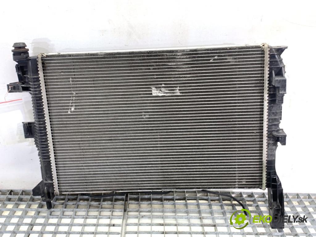 FORD FOCUS III liftback 2014 74 kW 1.0 EcoBoost 998 chladič vody CV61-8005-VC (Vodní chladič)