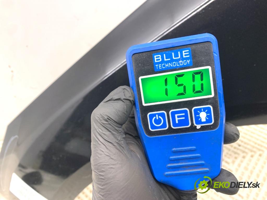 FORD FOCUS III liftback 2014 74 kW 1.0 EcoBoost 998 Blatník ľavy predný