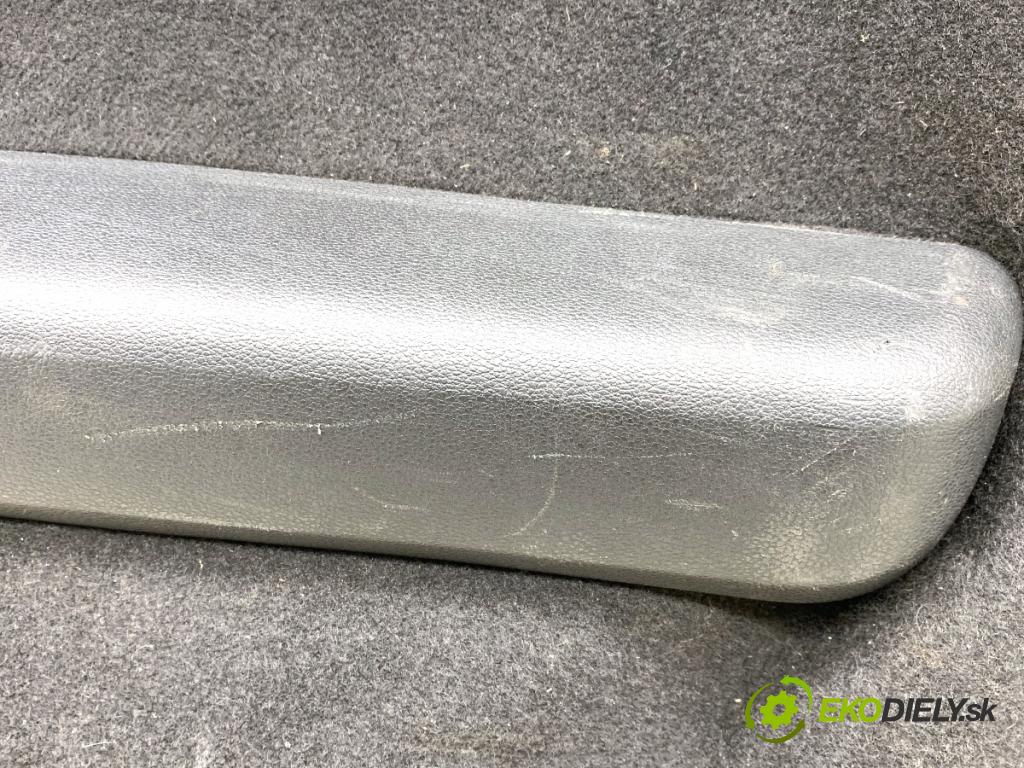 SKODA KODIAQ SUV 2019 110 kW 1.5 TSI 1495 ča kufra pravý 565867428Q 565867762AE