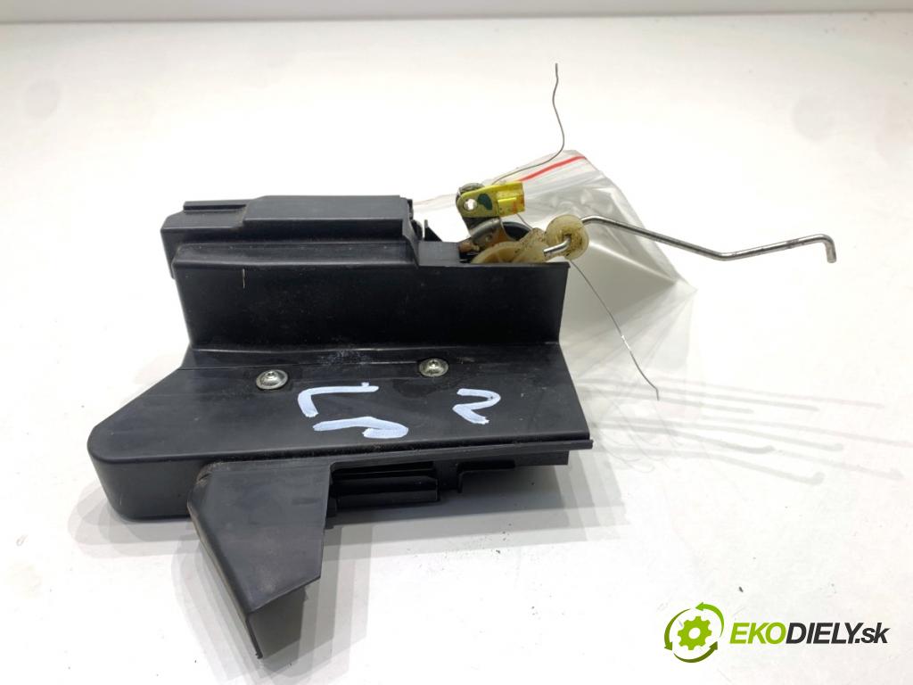 DACIA DUSTER SUV 2019 96 kW 1.3 TCe 130 (HMMF) 1332 zámok dveře levý přední část