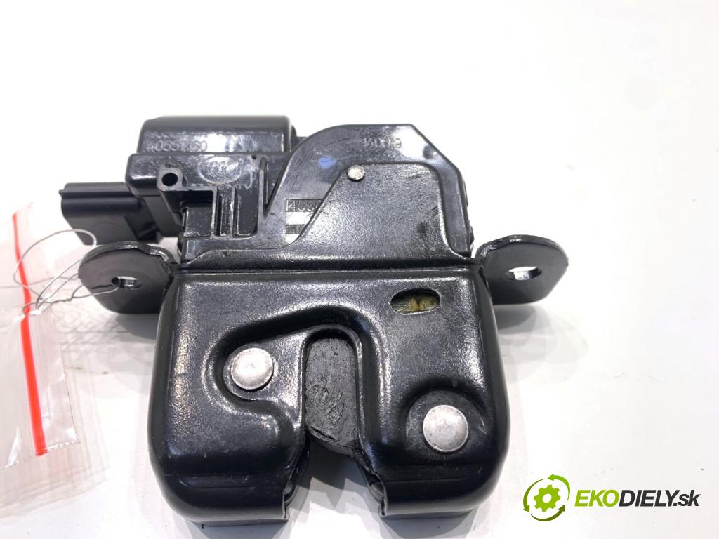 DACIA DUSTER SUV 2019 96 kW 1.3 TCe 130 (HMMF) 1332 zámok dveří zadní část 905039428R
