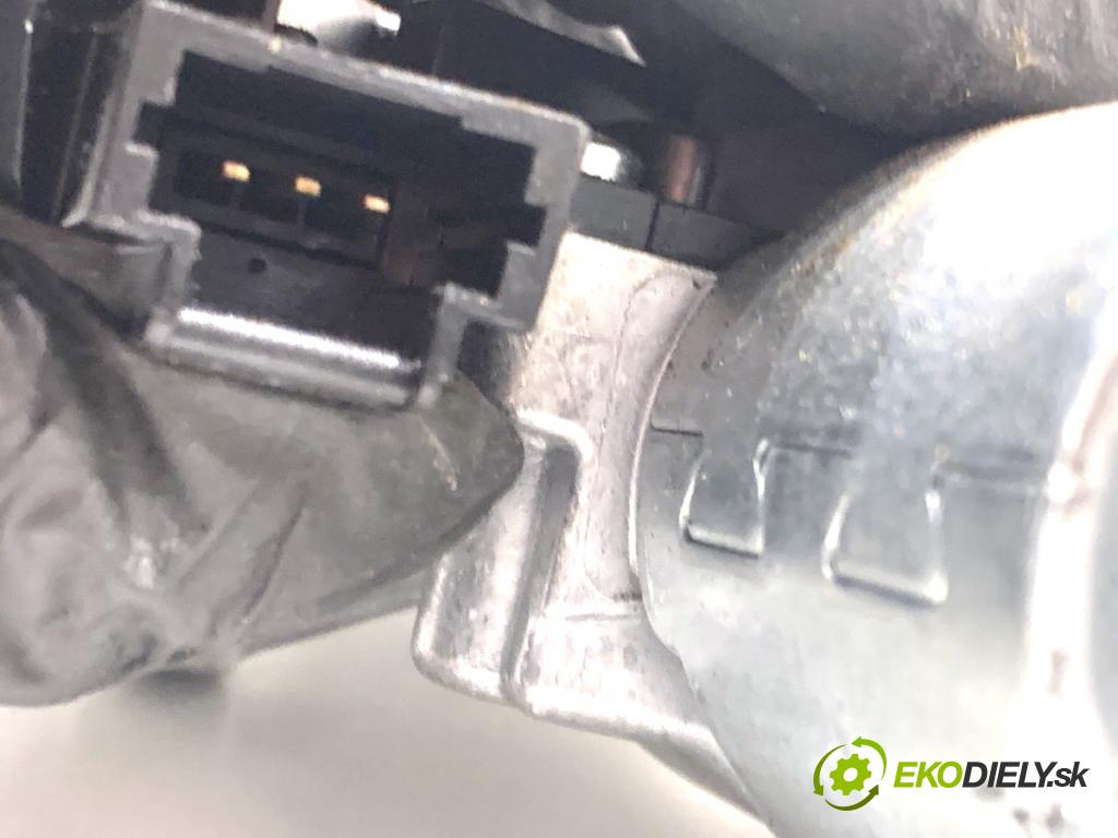 DACIA DUSTER SUV 2019 96 kW 1.3 TCe 130 (HMMF) 1332 Motor stieračov zad 287108228R