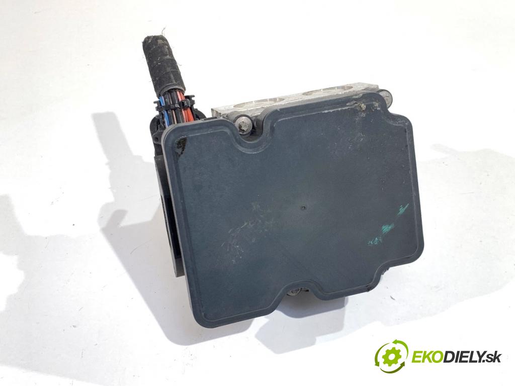 DACIA DUSTER SUV 2019 96 kW 1.3 TCe 130 (HMMF) 1332 pumpa ABS 476602738R (Pumpa ABS)