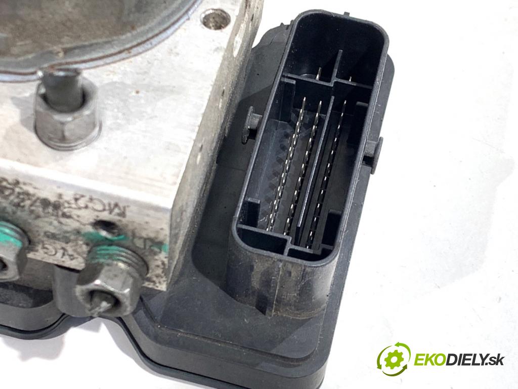 DACIA DUSTER SUV 2019 96 kW 1.3 TCe 130 (HMMF) 1332 pumpa ABS 476602738R (Pumpa ABS)