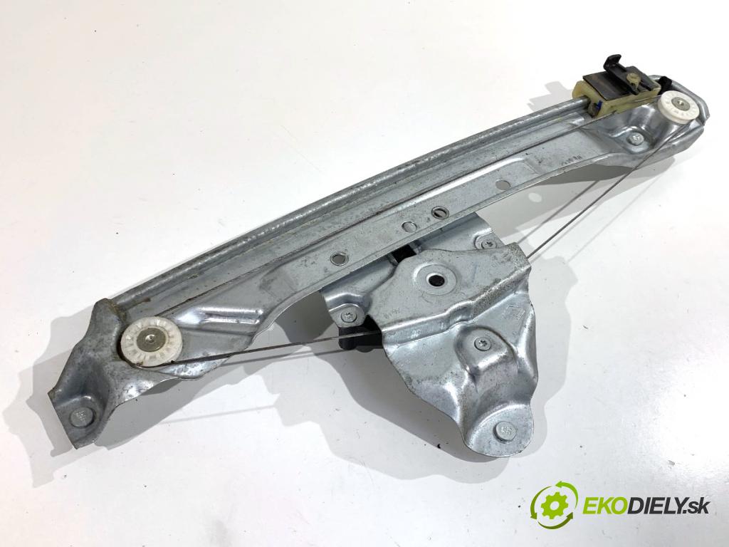 DACIA DUSTER SUV 2019 96 kW 1.3 TCe 130 (HMMF) 1332 Mechanizmus okna pravy zad 827208597R