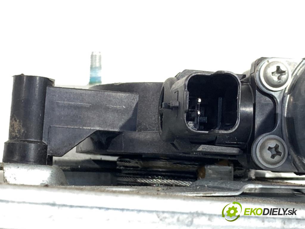 DACIA DUSTER SUV 2019 96 kW 1.3 TCe 130 (HMMF) 1332 Mechanizmus okna pravy zad 827208597R