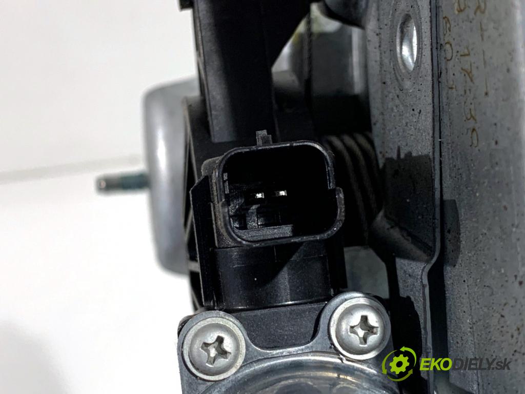 DACIA DUSTER SUV 2019 96 kW 1.3 TCe 130 (HMMF) 1332 Mechanizmus okna ľavy zad 827210622R