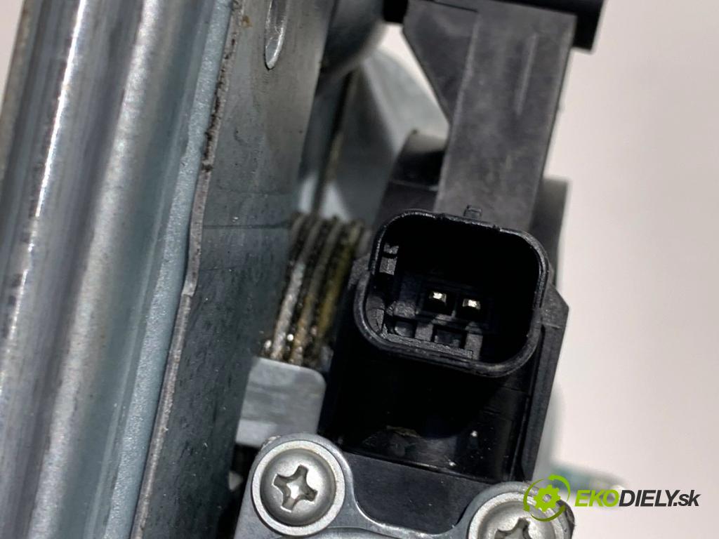 DACIA DUSTER SUV 2019 96 kW 1.3 TCe 130 (HMMF) 1332 Mechanizmus okna pravy predný 807201952R