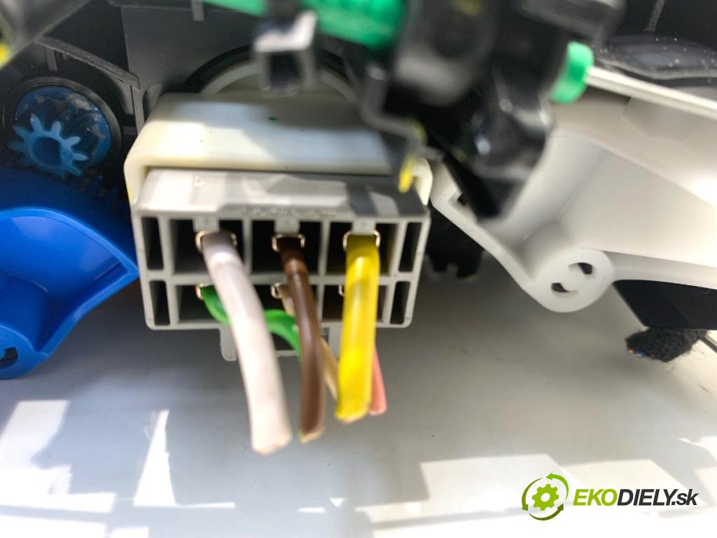 DACIA DUSTER SUV 2019 96 kW 1.3 TCe 130 (HMMF) 1332 Panel ovládaní topení T93789B (Páčky pod volantem)