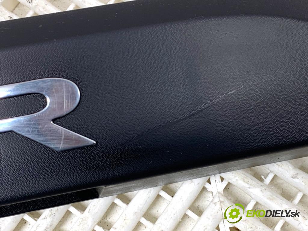 DACIA DUSTER SUV 2019 96 kW 1.3 TCe 130 (HMMF) 1332 lišta dveří zadní část 848101807R