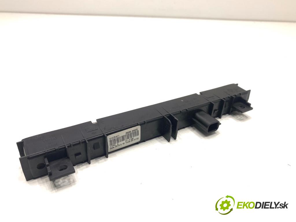 DACIA DUSTER SUV 2019 96 kW 1.3 TCe 130 (HMMF) 1332 Svetlo brzdových svetiel 265958992D