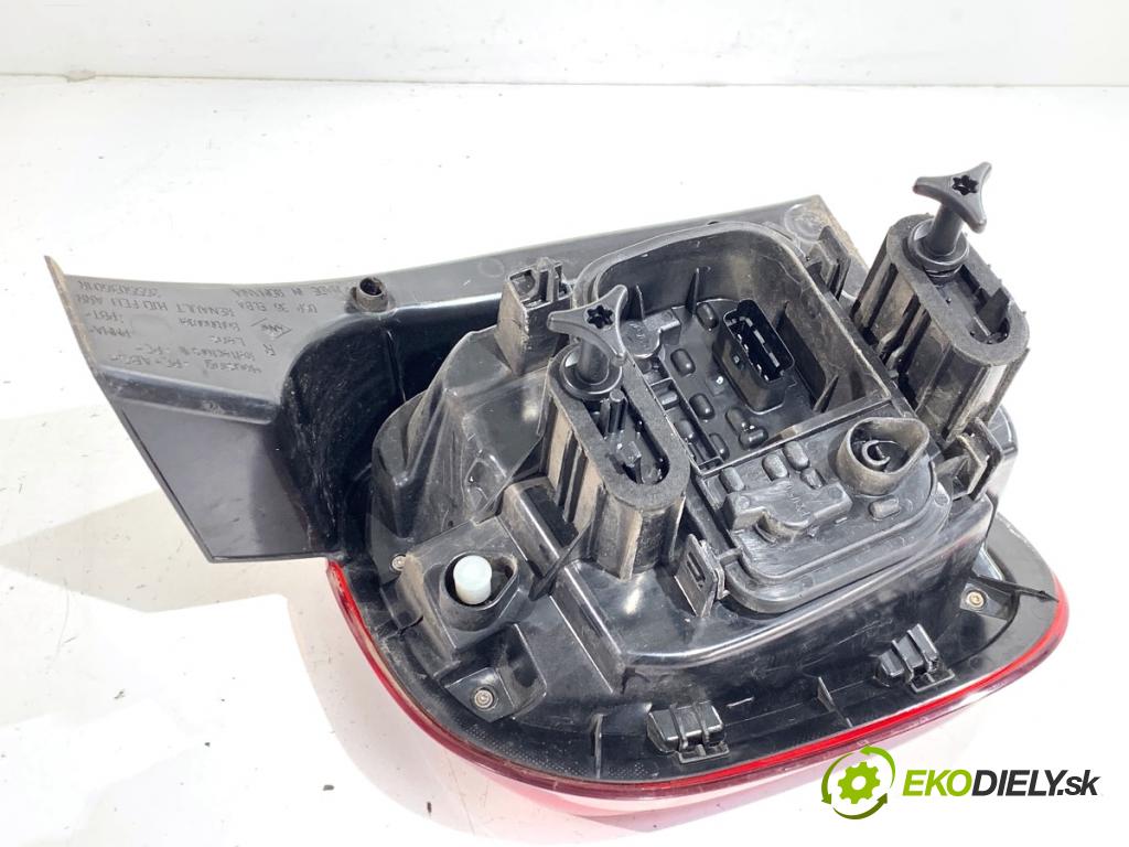 DACIA DUSTER SUV 2019 96 kW 1.3 TCe 130 (HMMF) 1332 Svetlo pravy zad 265503601R