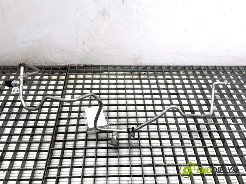 DACIA DUSTER SUV 2019 96 kW 1.3 TCe 130 (HMMF) 1332 rúrka klimatizácie 924404272R (Rúrka klimatizácie)