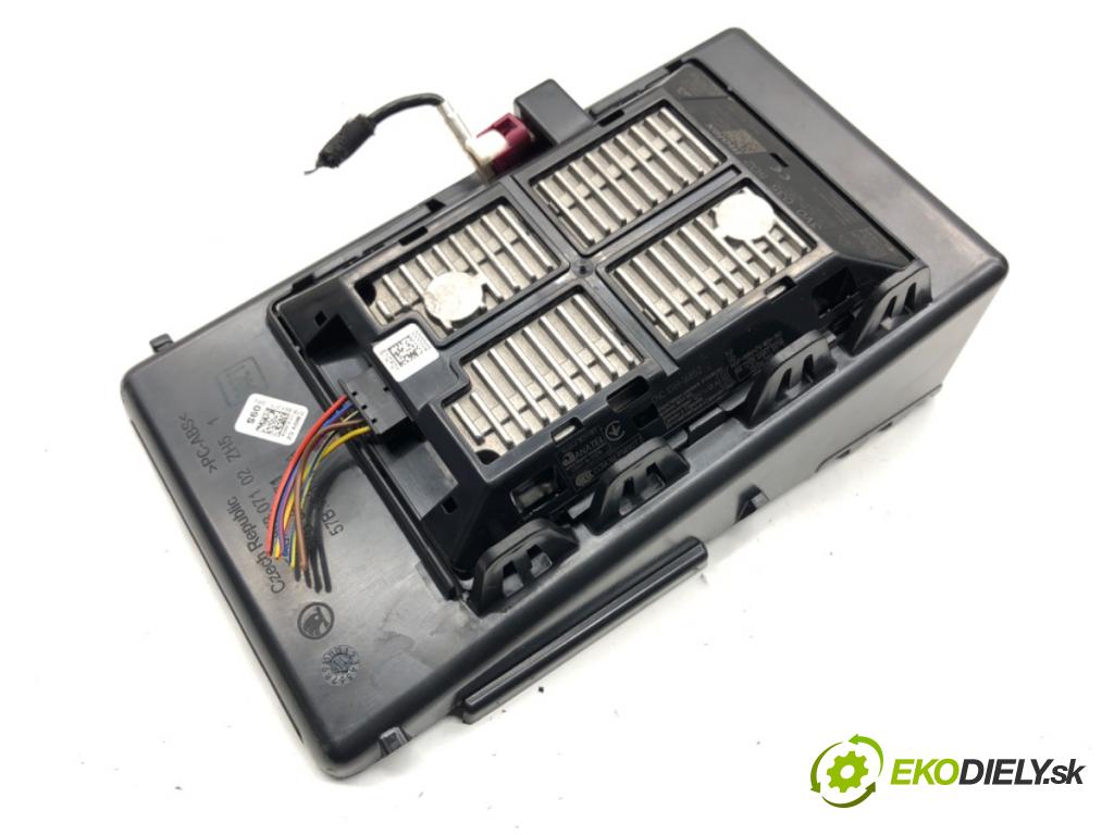 SKODA KODIAQ SUV 2019 110 kW 1.5 TSI 1495 NABÍJAČKA: INDUKCIA: 3V0035502