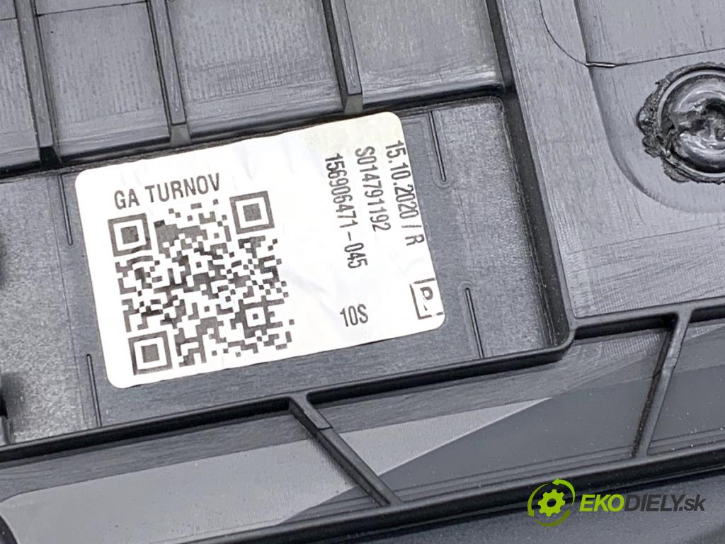 VW ID.3 liftback 2020 150 kW Pro  čalúnenie Dvere pravy predný