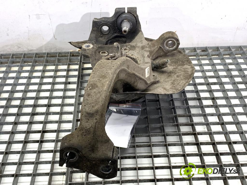 AUDI A4 B8 Kombi 2011 125 kW 2.0 TDI quattro 1968 náboj pravy predný 8K0407242AB