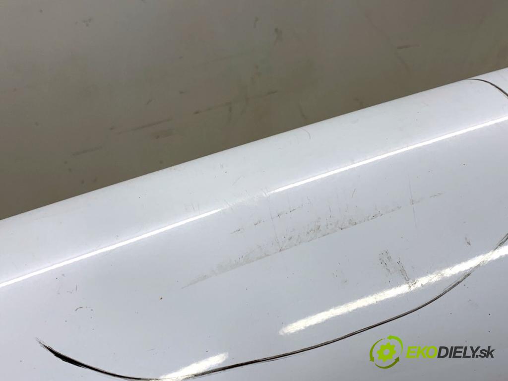 AUDI A4 B8 Kombi 2011 125 kW 2.0 TDI quattro 1968 Nárazník zad LS9R (Kľučka dverí ostatné)