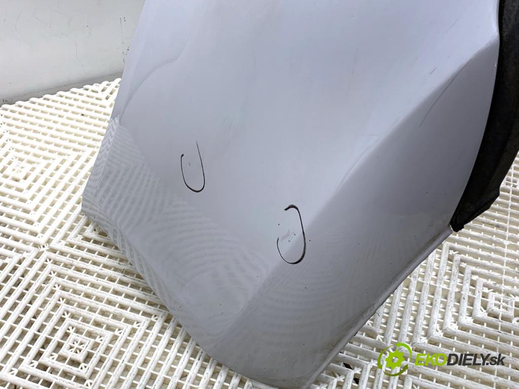 AUDI A4 B8 Kombi 2011 125 kW 2.0 TDI quattro 1968 Nárazník zad LS9R (Kľučka dverí ostatné)