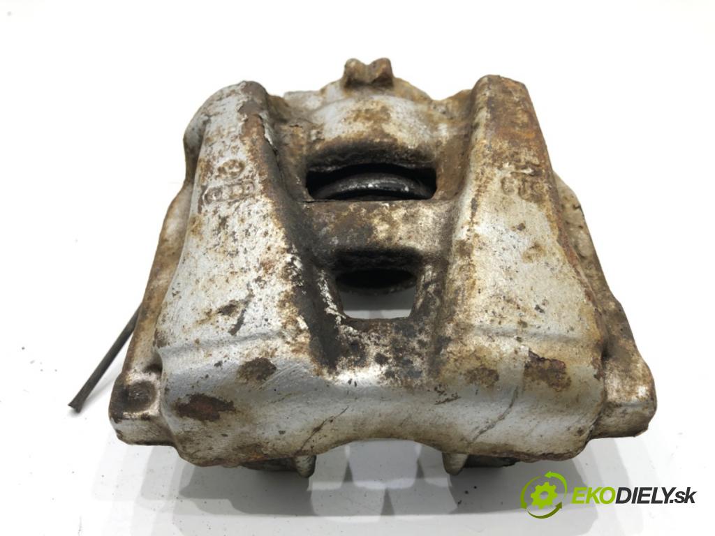 AUDI A4 B8 Kombi 2011 125 kW 2.0 TDI quattro 1968 brzdič třmen levý přední část 