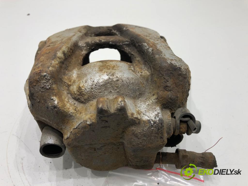 AUDI A4 B8 Kombi 2011 125 kW 2.0 TDI quattro 1968 brzdič třmen levý přední část