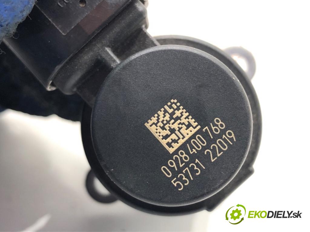 AUDI A4 B8 Kombi 2011 125 kW 2.0 TDI quattro 1968 Regulátor tlaku paliva 0928400768 (Palivový systém ostatní)