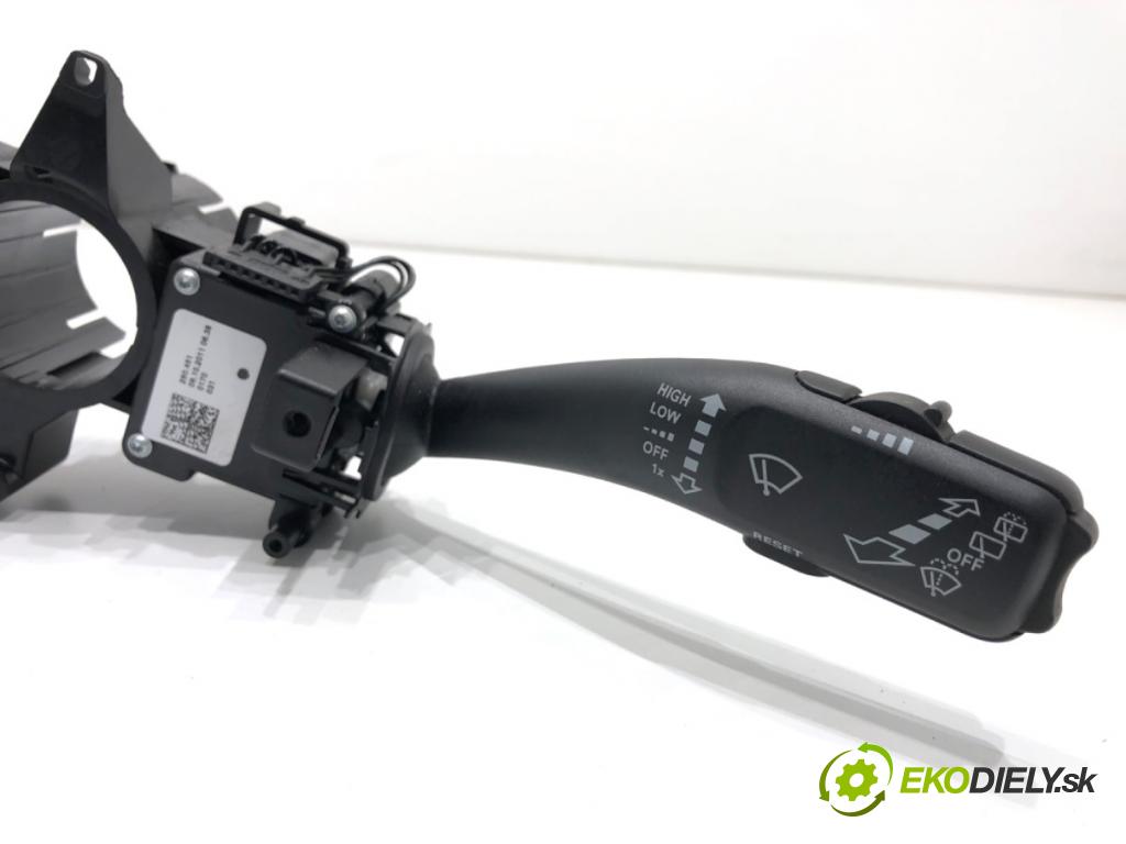 AUDI A4 B8 Kombi 2011 125 kW 2.0 TDI quattro 1968 Prepínač kombinovaný 8R0953502K (Prepínacie páčky pod volantom)