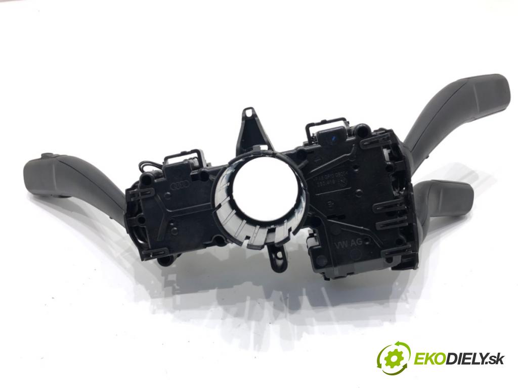 AUDI A4 B8 Kombi 2011 125 kW 2.0 TDI quattro 1968 Prepínač kombinovaný 8R0953502K (Prepínacie páčky pod volantom)