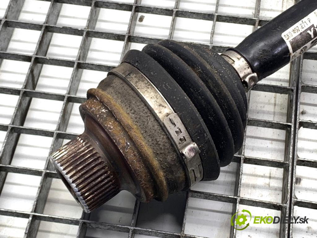 AUDI A4 B8 Kombi 2011 125 kW 2.0 TDI quattro 1968 poloos pravý přední část 8K0407271P