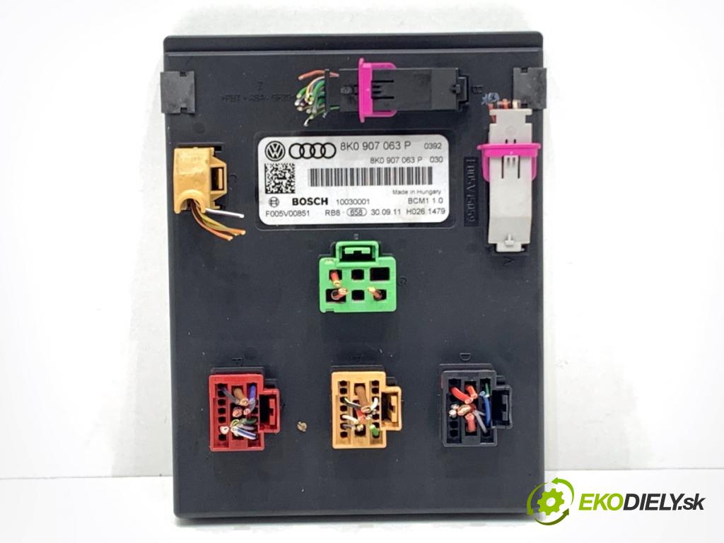 AUDI A4 B8 Kombi 2011 125 kW 2.0 TDI quattro 1968 modul komfortu 8K0907063P (Komfortní modul)