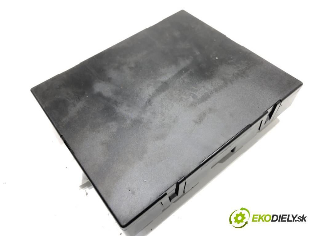 AUDI A4 B8 Kombi 2011 125 kW 2.0 TDI quattro 1968 Modul BCM 8K0907064CP (Riadiaca jednotka ostatné)