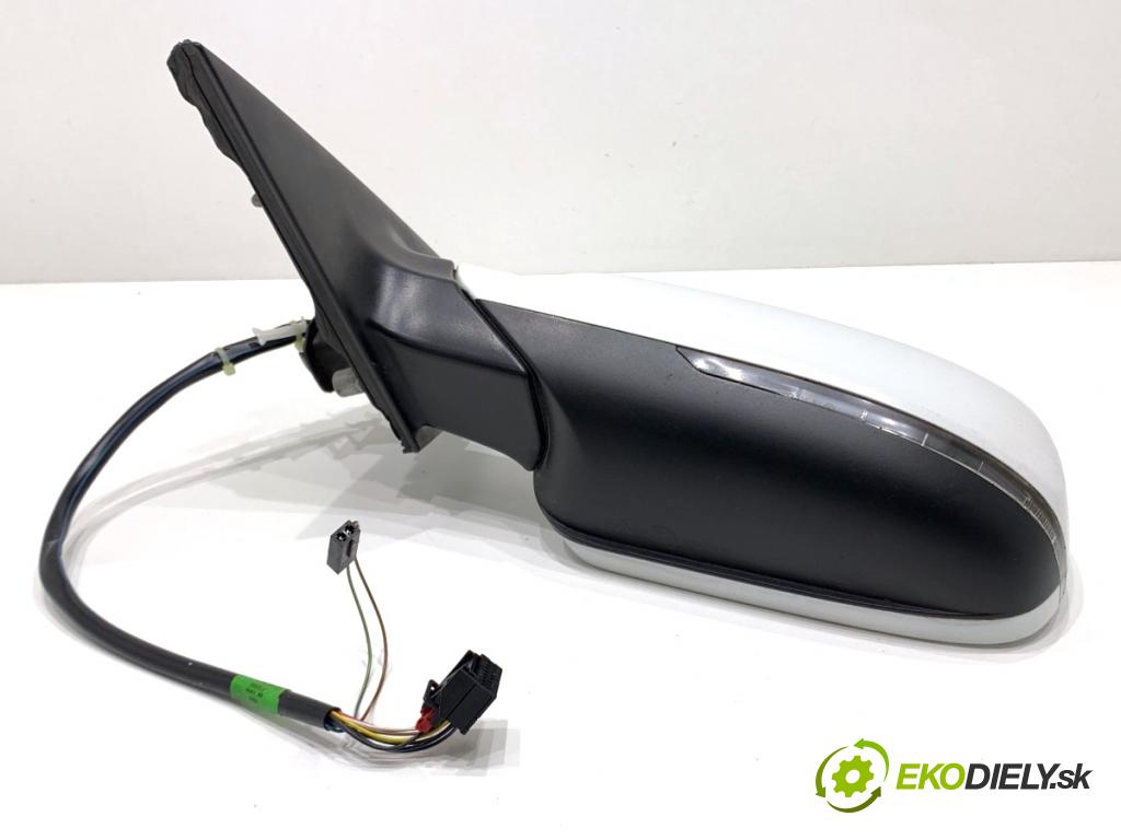 AUDI A4 B8 Kombi 2011 125 kW 2.0 TDI quattro 1968 Spätné zrkadlo ľavy LS9R