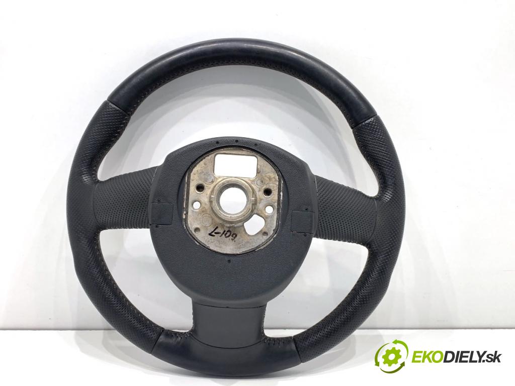 AUDI A4 B8 Kombi 2011 125 kW 2.0 TDI quattro 1968 Volant S-LINE