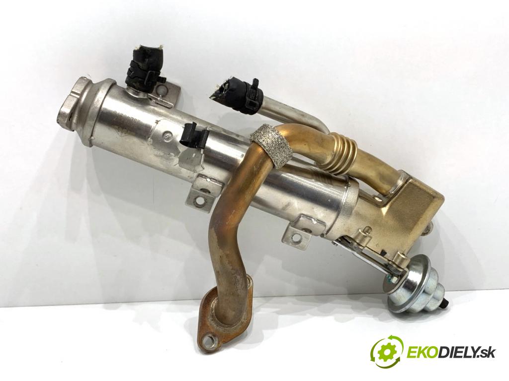 AUDI A4 B8 Kombi 2011 125 kW 2.0 TDI quattro 1968 chladič EGR 2002287