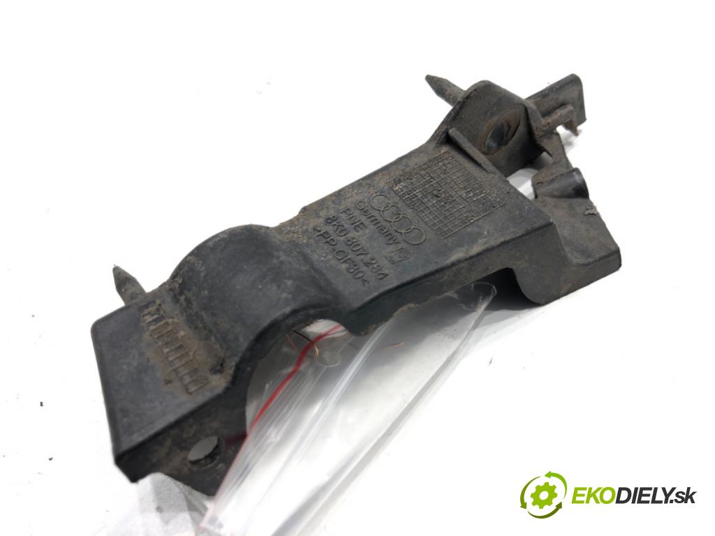 AUDI A4 B8 Kombi 2011 125 kW 2.0 TDI quattro 1968 Úchyt nárazníka pravy predný 8K0807284