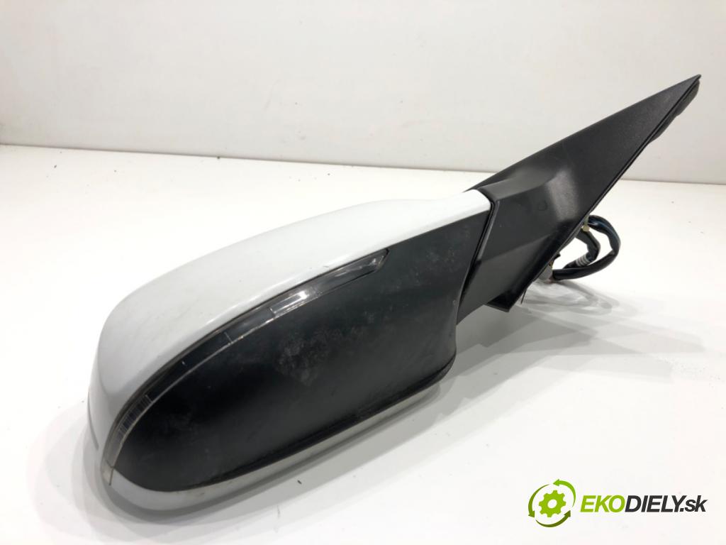 AUDI A4 B8 Kombi 2011 125 kW 2.0 TDI quattro 1968 Spätné zrkadlo pravy LS9R
