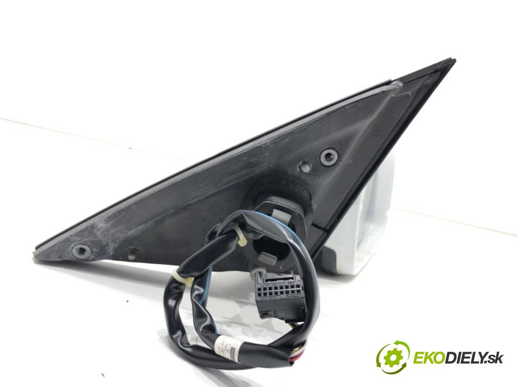 AUDI A4 B8 Kombi 2011 125 kW 2.0 TDI quattro 1968 Spätné zrkadlo pravy LS9R